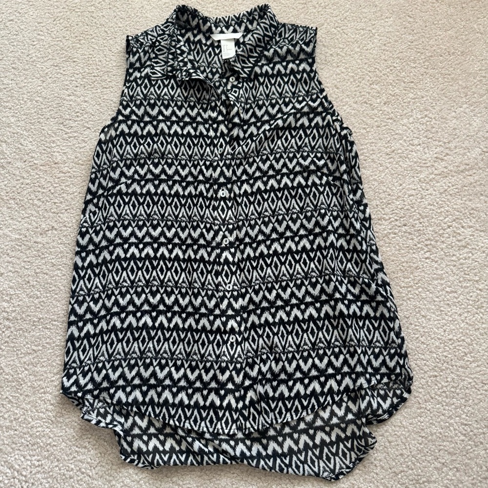 H&M Sleeveless Collared Blouse